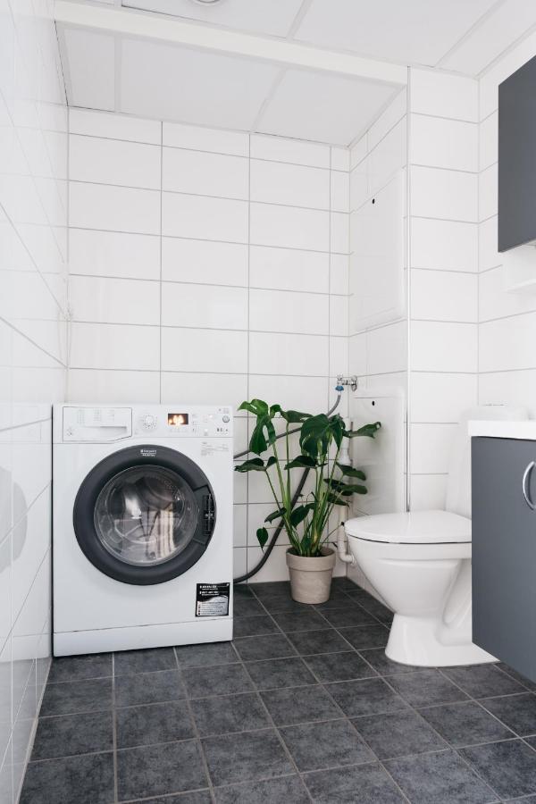 Stay Urban - Stylish Scandinavian Gem With French Balcony Берген Екстериор снимка